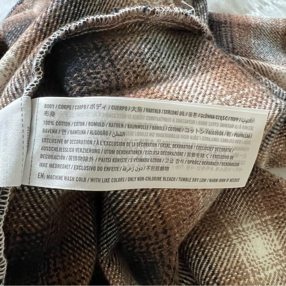 NWT Hollister Plaid Shacket - Picture 8 of 8